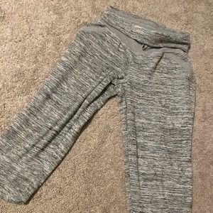 Athleta women’s athletic capri sweatpants (size small)